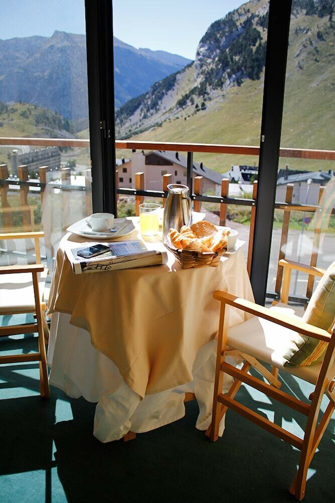 Hotel Edelweiss Candanchu