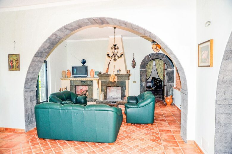 Hotel La Casa Rosa
