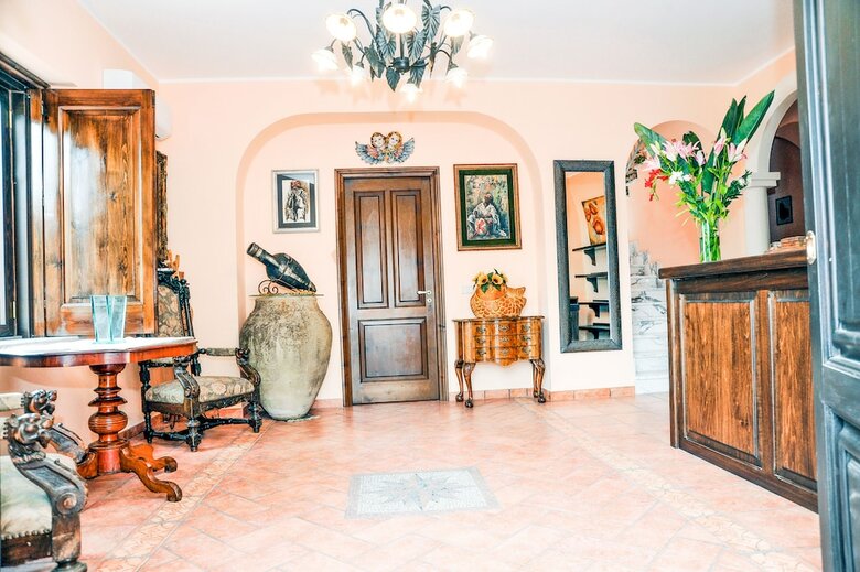 Hotel La Casa Rosa