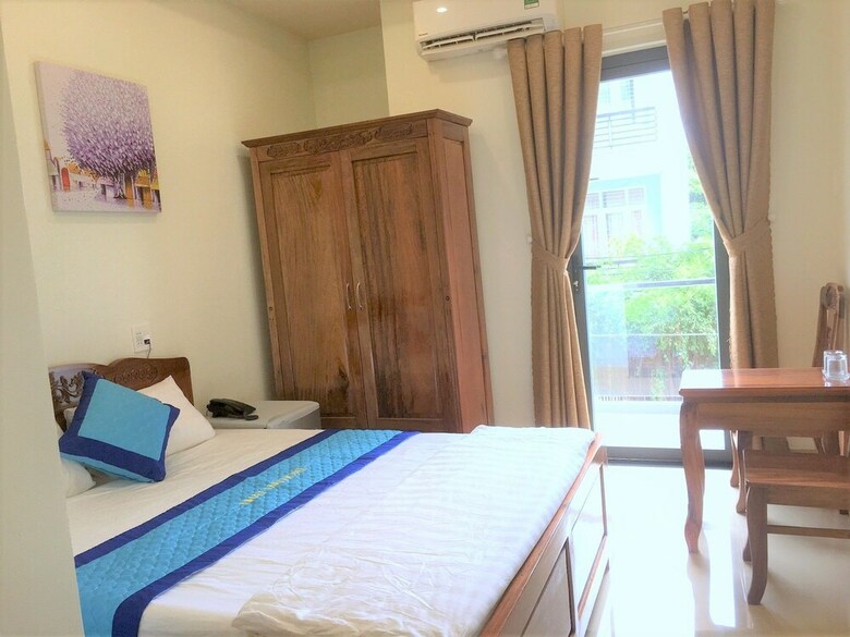 Nhat Tan Hotel