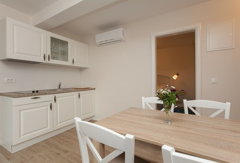 Hotel Guesthouse Augusta Insula