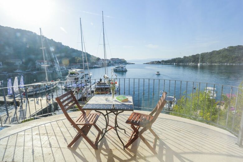 Hotel Guesthouse Augusta Insula