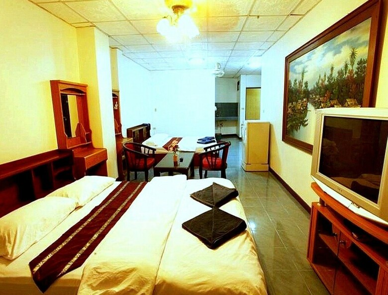 Walking Street Encore Hotel