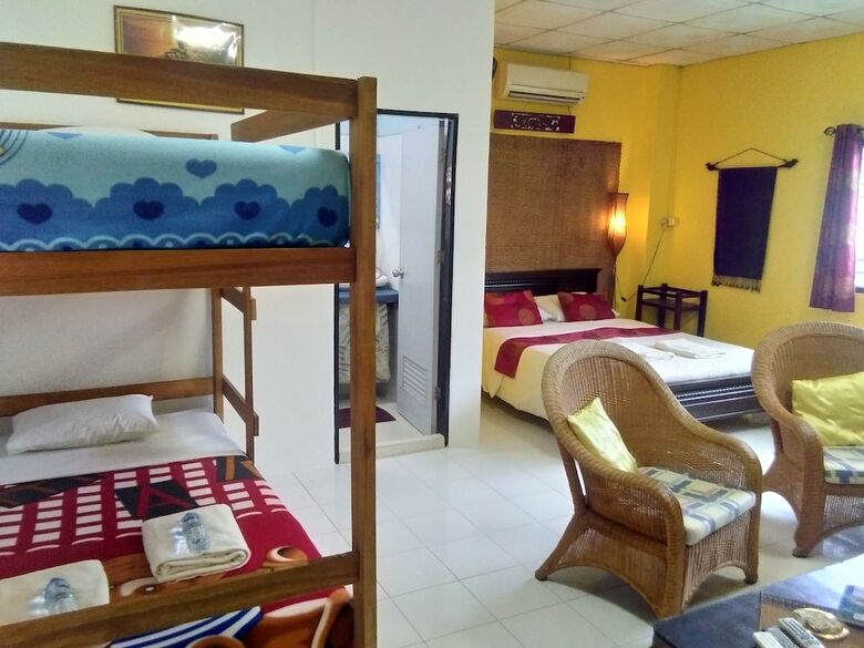 Hotel Captain Nemo Guesthouse