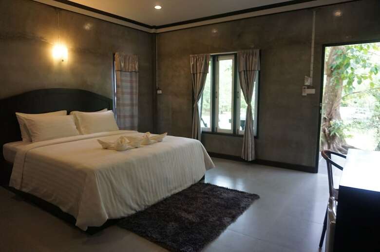 Hotel V Valley Resort