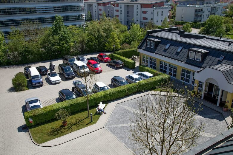 City Partner Hotel Alarun