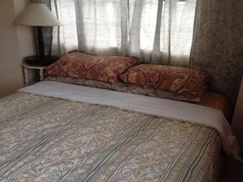 Gardenville Hotel