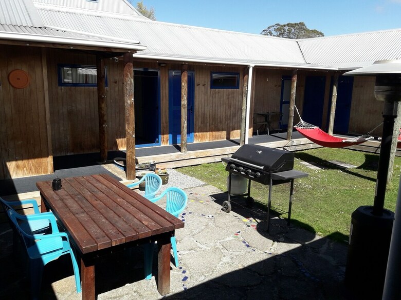 Hostal Golden Fern Backpackers