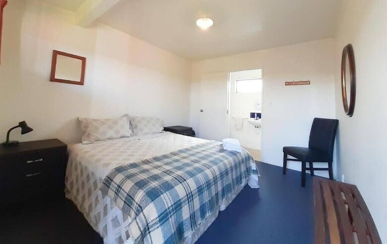 Hostal Golden Fern Backpackers