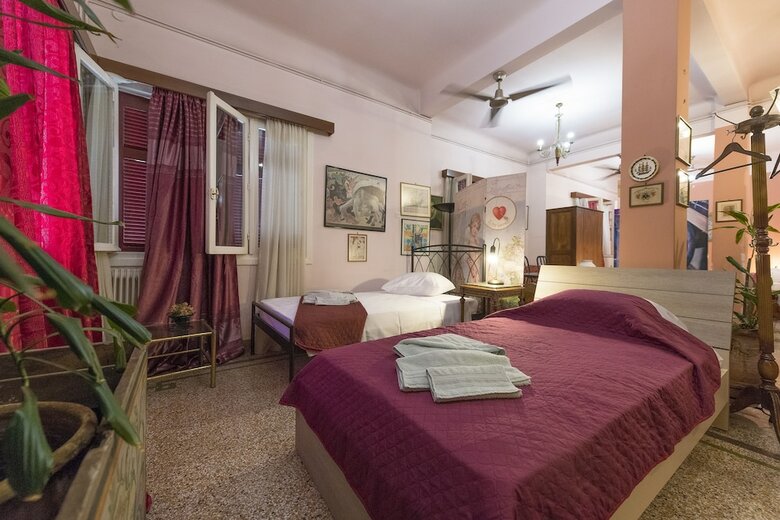 Apartamentos Metaxourgio Luxury Suite