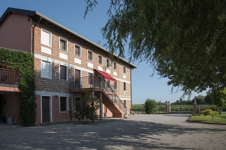 Bed & Breakfast Chiaro Di Luna
