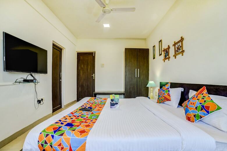 Fabhotel Casa Paradise Premium Suites
