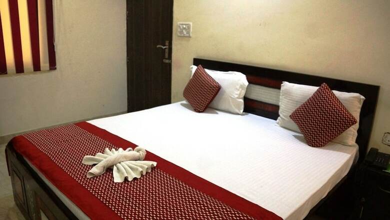 Maxfort Budget Hotel Dwarka