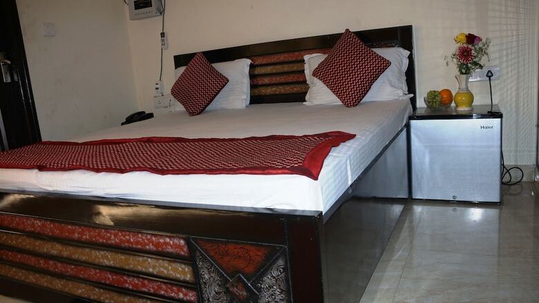 Maxfort Budget Hotel Dwarka