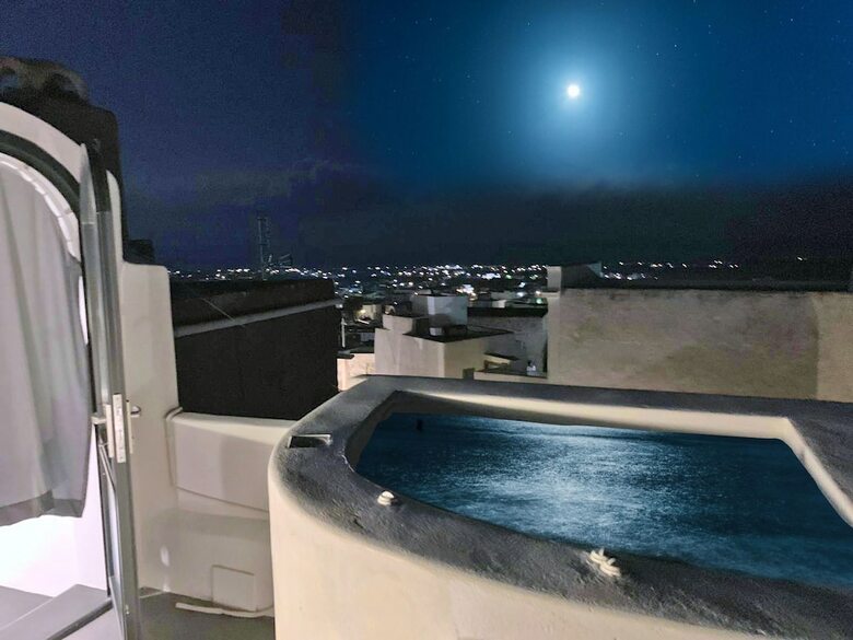 Villa The Luna Suites