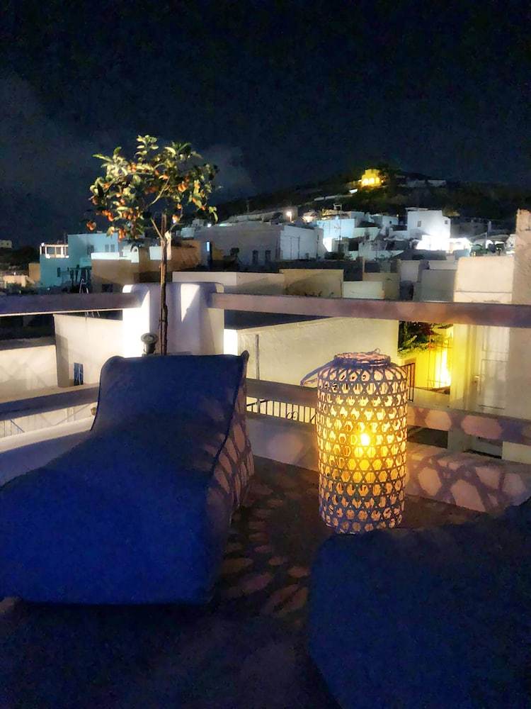 Villa The Luna Suites