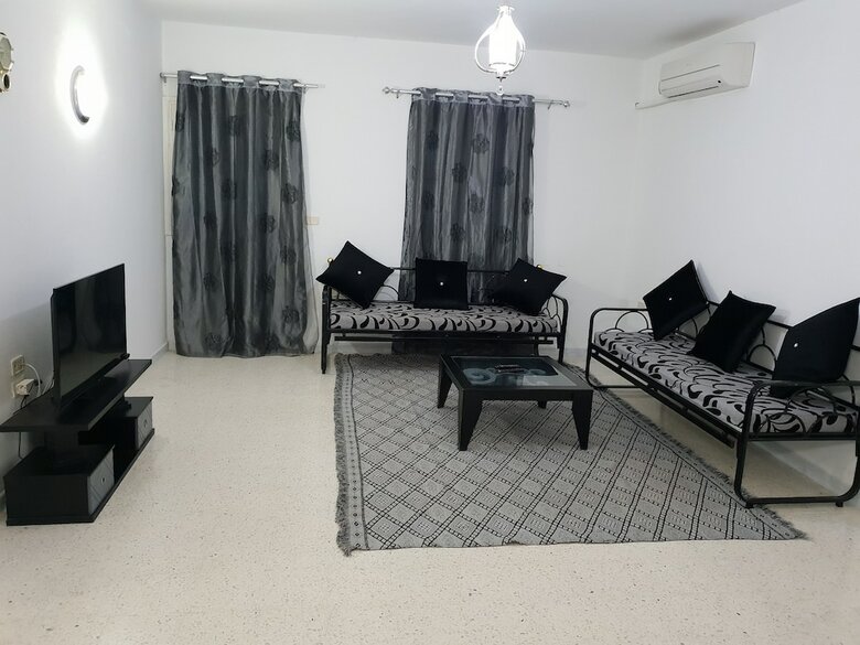 Apartamentos Menzel Rayen