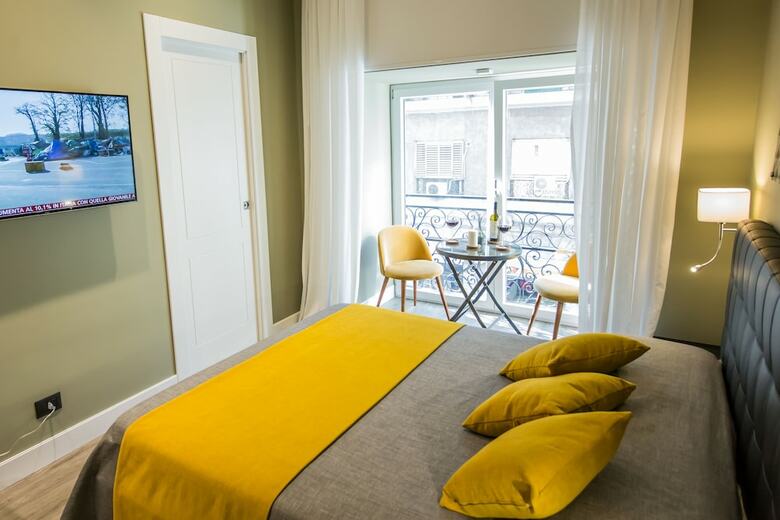 B&B Arthouse