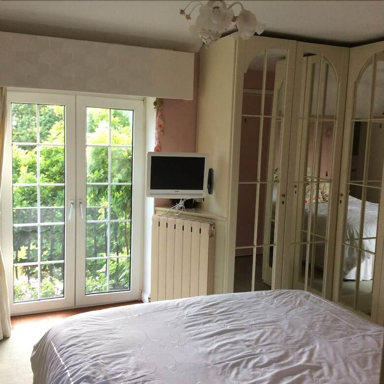 Bed & Breakfast Holly House