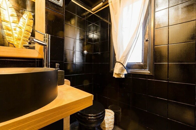 Pantheon Luxury Gold Apartment