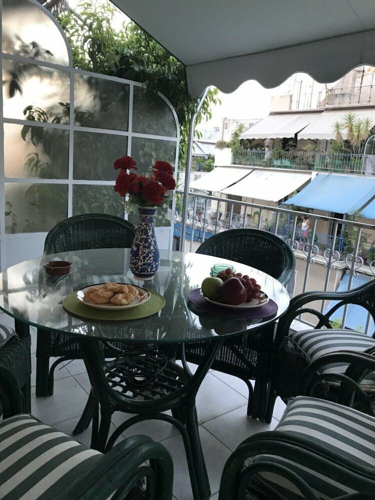 Apartamentos America Square Penthouse