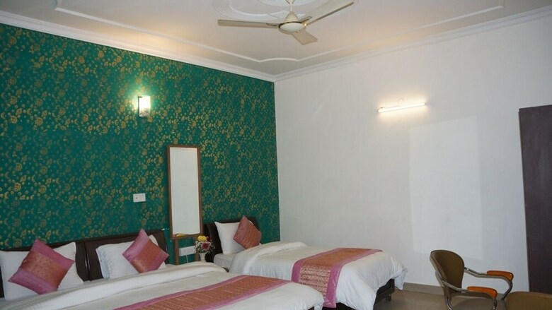 Maxfort Airport Hotel