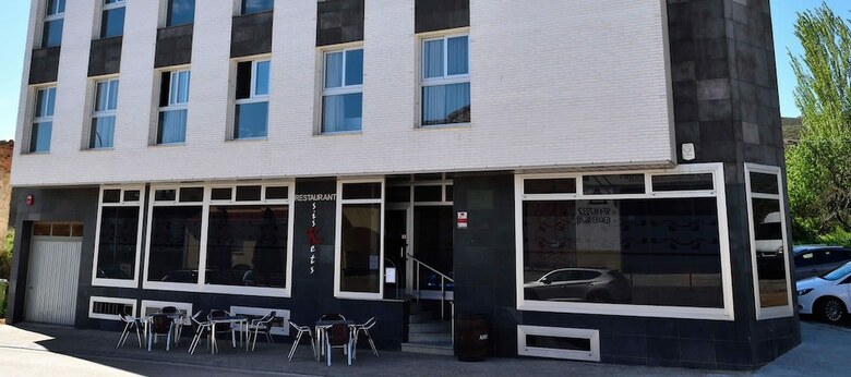 Hostal Siskets Hotel & Restaurante