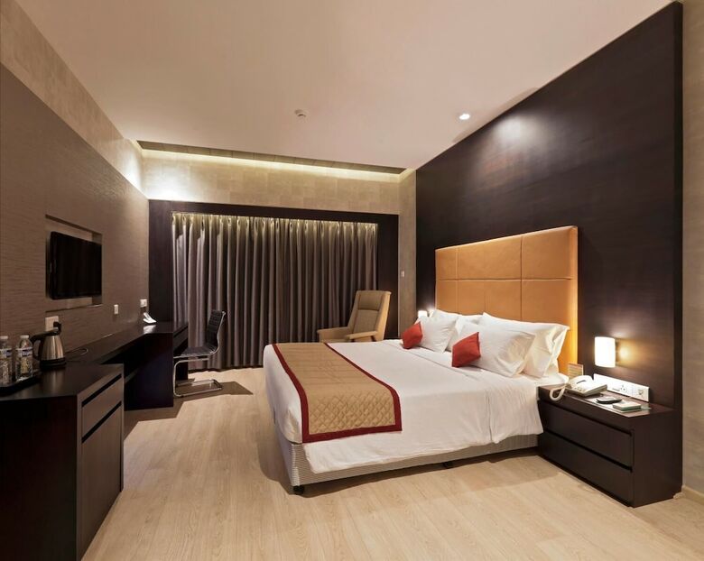 Hotel Ramee Panchshil