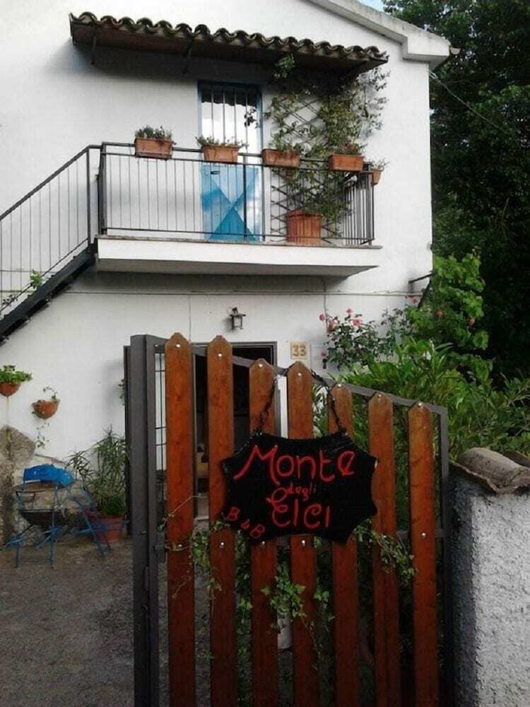 Monte Degli Elci B&B
