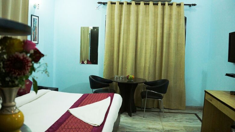 Hotel Maxfort Medicity