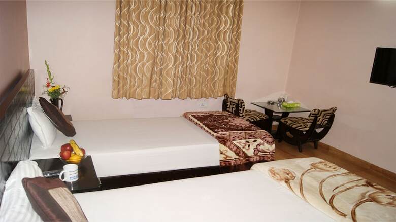 Hotel Maxfort Cyber City