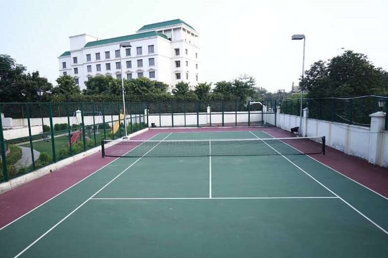 Hotel Dlf Club 3