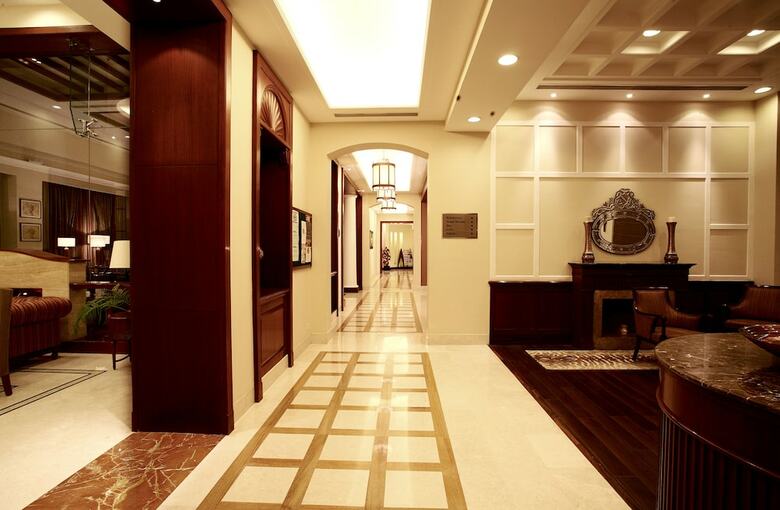 Hotel Dlf Club 3
