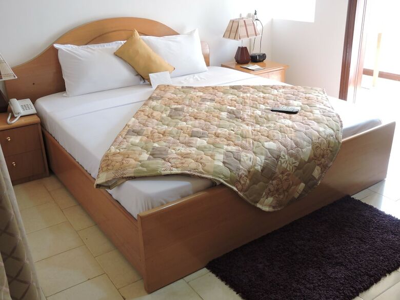 All Seasons Hotel