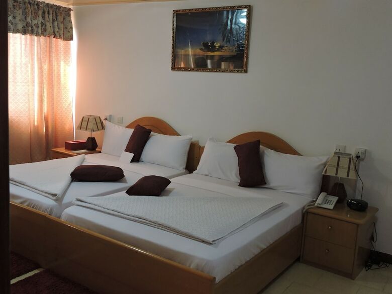All Seasons Hotel