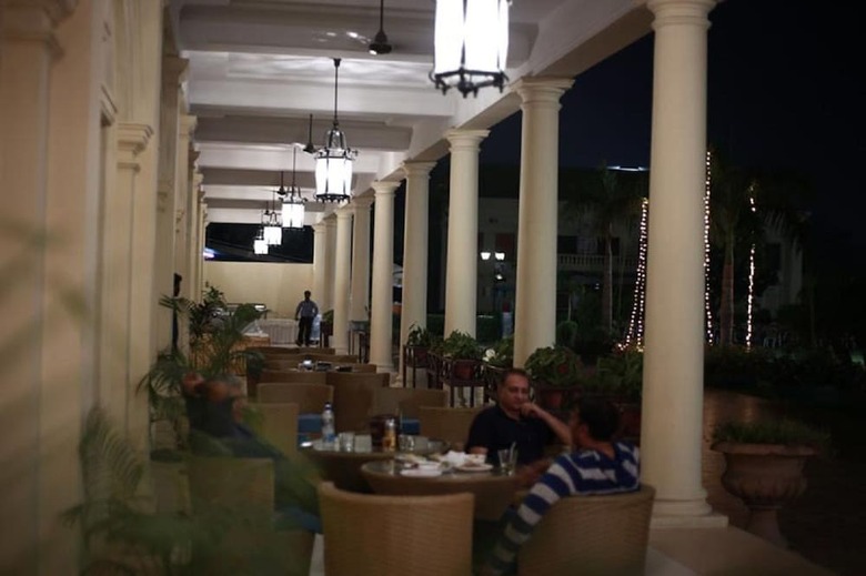 Hotel Dlf Club 4