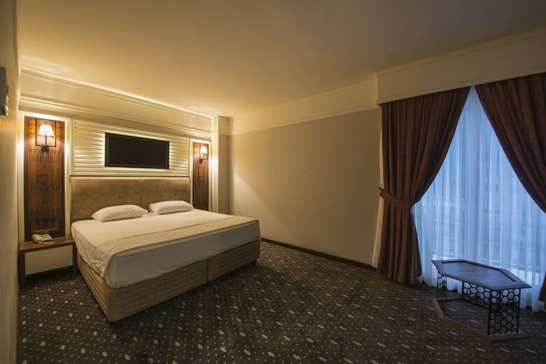 Jolnar Garden Hotel