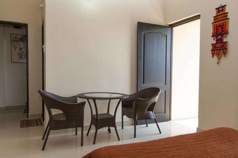Villa Adwalpalkar Enclave