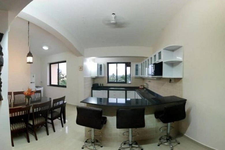 Villa Adwalpalkar Enclave