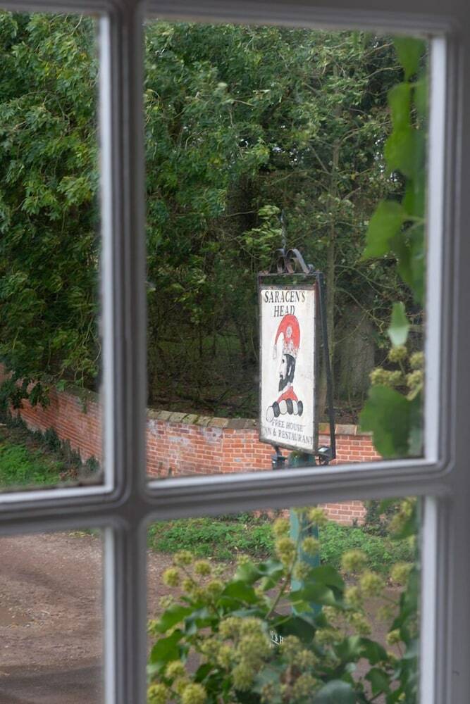 Bed & Breakfast The Saracen's Head