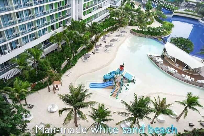 Azure Urban Resort Hostedbyces