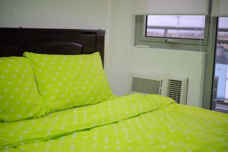 Azure Urban Resort Hostedbyces