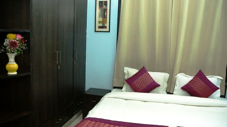 Hotel Maxfort Service Apartment