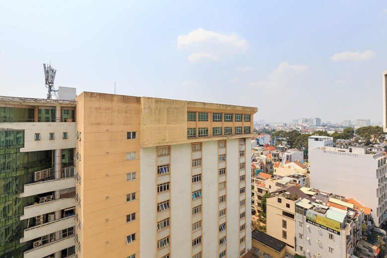 Le Hieu Apartment At Sky Center