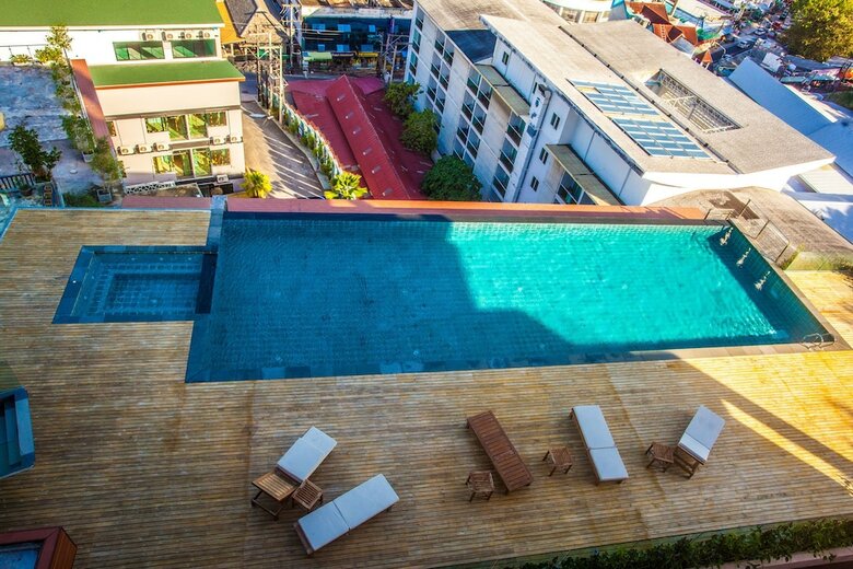 Q Kata Residence