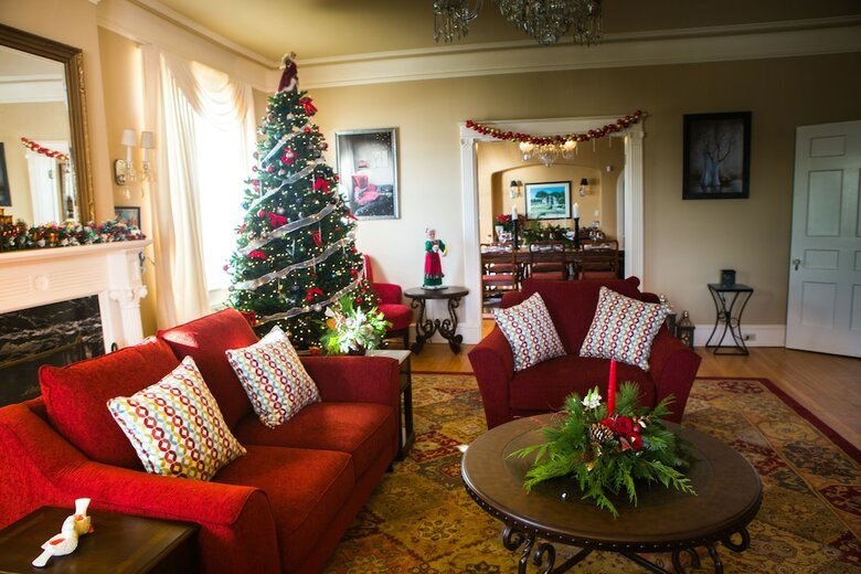 Bed & Breakfast 1 West Inn Waterfront