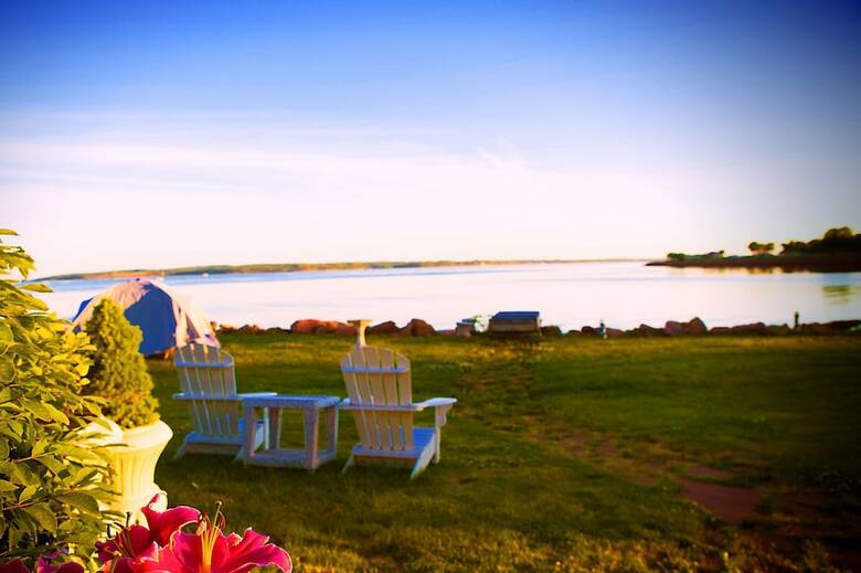 Bed & Breakfast 1 West Inn Waterfront