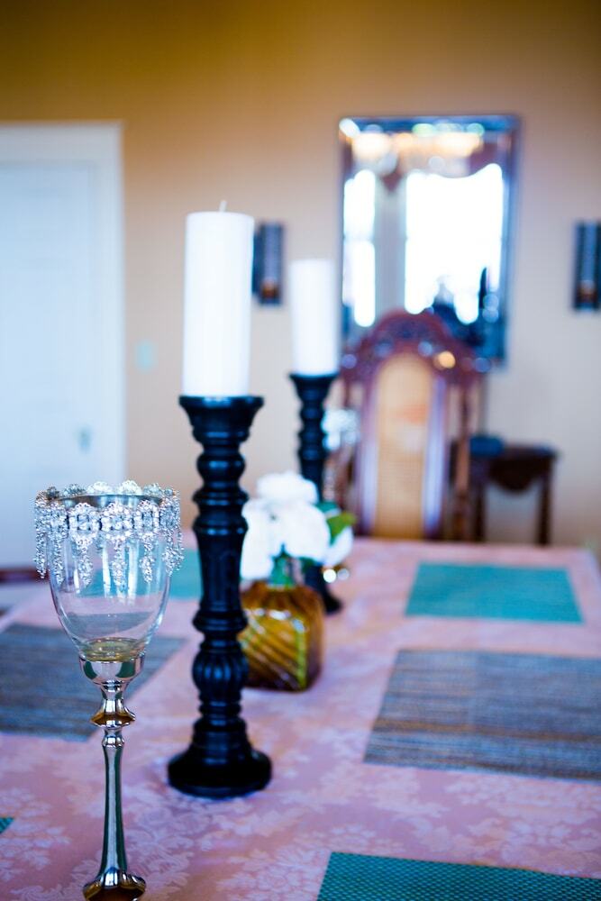 Bed & Breakfast 1 West Inn Waterfront