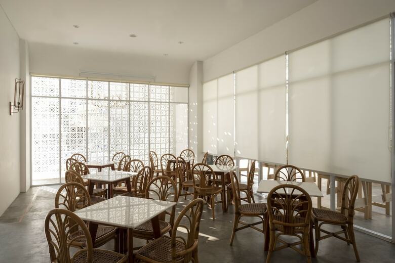 Kini Luxury Capsule - Hostel