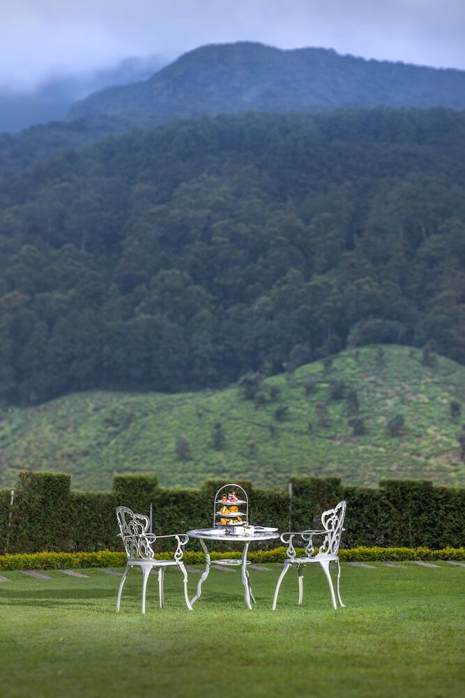 The Golden Ridge Hotel
